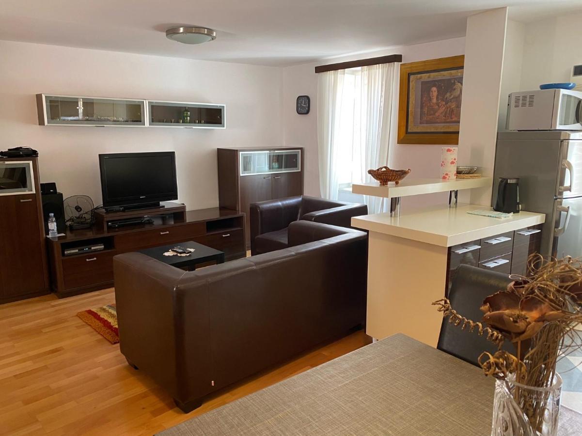 Apartment Jimmy - Luxury 65M2 Two Bedrooms Aprtmnt دوبروفينك المظهر الخارجي الصورة